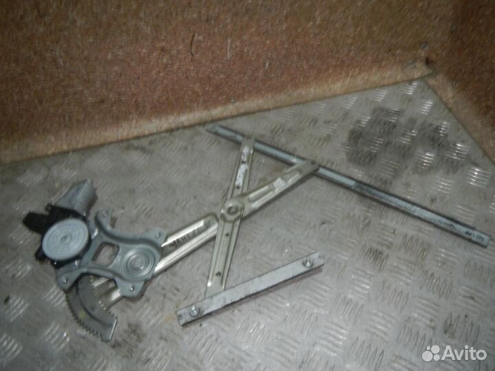 Стеклоподъемник электр.передний правый, Mitsubishi