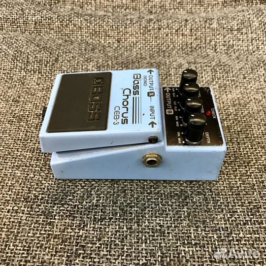 Педаль эффектов для бас-гитары Boss CEB-3 Bass Cho