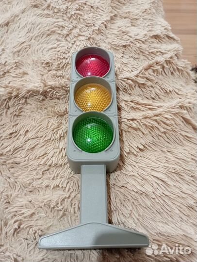 Светофор игрушка