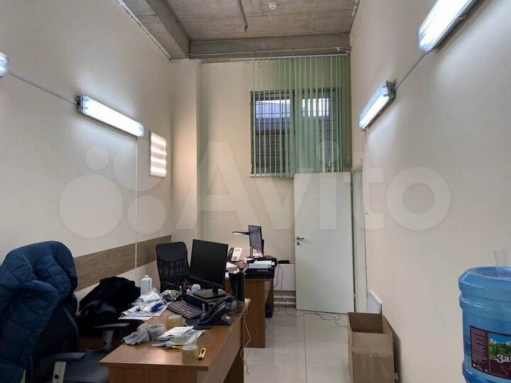 Сдам офисно-торговое помещение 685 кв.м