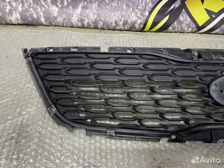 Решетка радиатора Kia Sorento 2 2012 XM Соренто