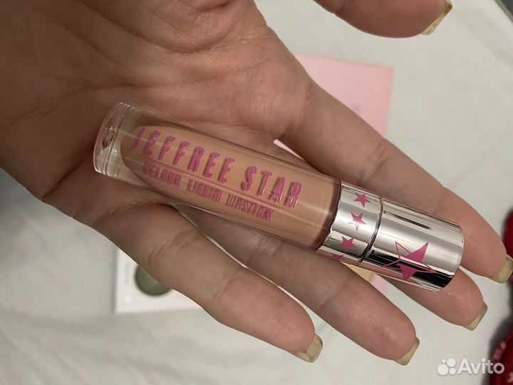 Палитра теней и помада