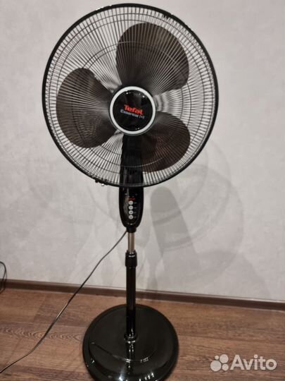 Вентилятор напольный Tefal с пультом