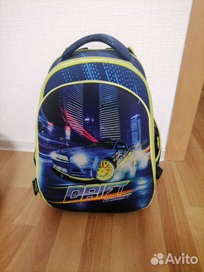 Школьный рюкзак