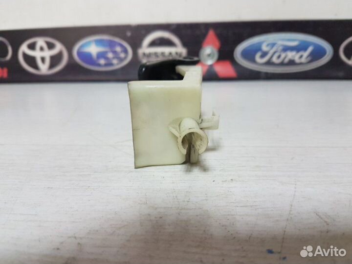 Ручка открывания капота Toyota Caldina CT216 3CT