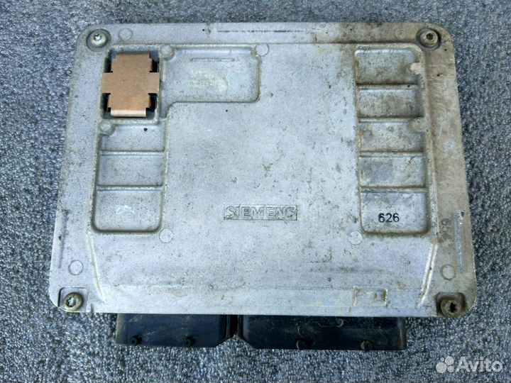 Эбу Шкода Фабия 1 1,2 03D906032P