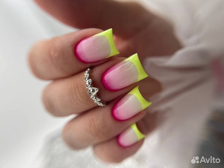 Маникюр на дому