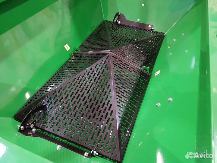 Разбрасыватель удобрений Оптсельмаш Фермер, 2022