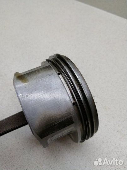 Поршень с шатуном левый Toyota Harrier MCU10W