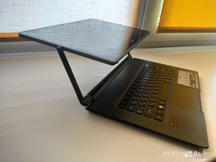 Ноутбук трансформер Acer Aspire R13 (в планшет)