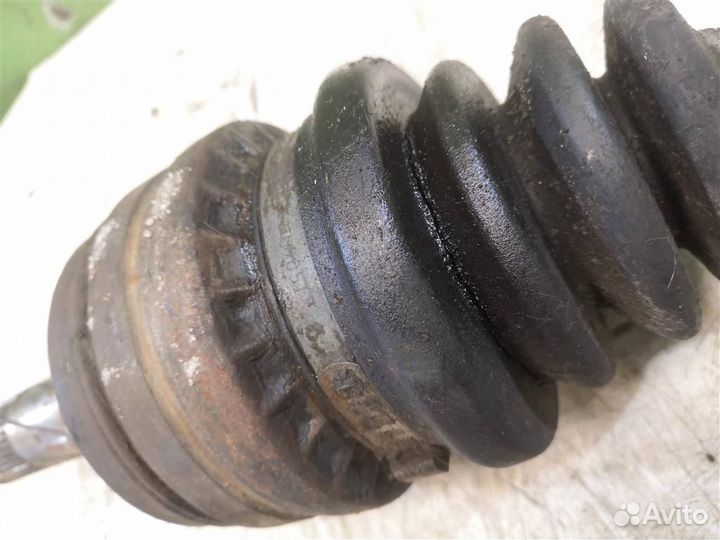 Полуось передняя левая Опель Вектра А