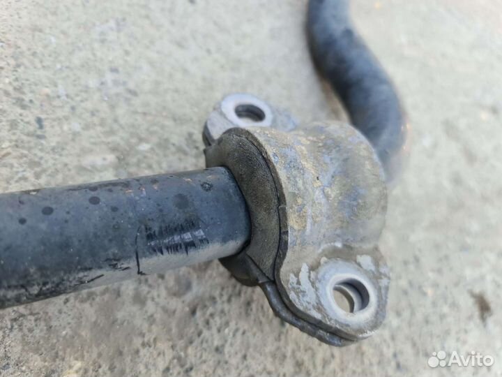 Передний стабилизатор Mercedes W222