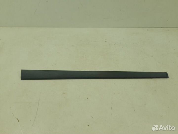 Накладка двери передняя левая LADA Vesta Sw Cross