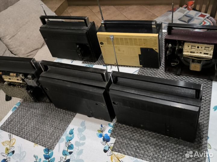 Радиоприемник СССР VEF 202 6 шт