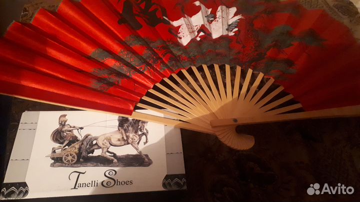 Веер коллекционный