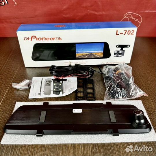 Зеркало-видео регистратор с камерой заднего вида