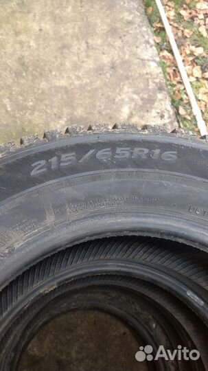 Laufenn I Fit Ice LW 71 215/65 R16