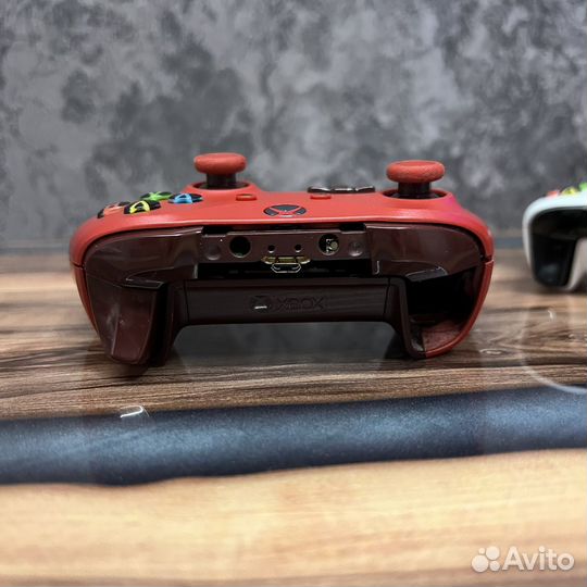 2 геймпада Xbox One на запчасти