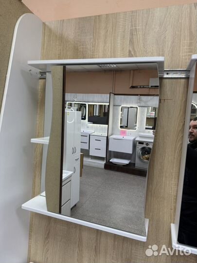 Шкаф зеркало