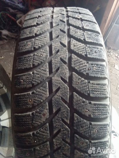 Bridgestone Ice Cruiser 5000 265/65 R17