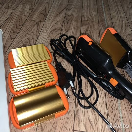 Выпрямитель для волос с четырьмя насадками