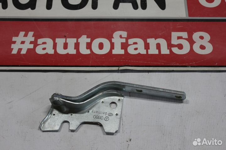 Петля капота Volkswagen Passat B4 1994 - 1997