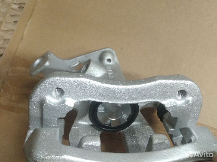 Супорт kia hyundai заднии правый