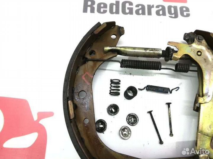 Механизм стояночного тормоза Toyota Tundra UCK40