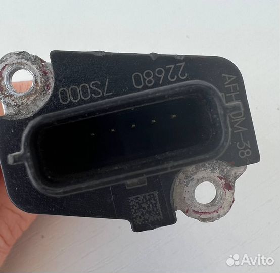 Датчик расхода воздуха nissan 22680-7s000