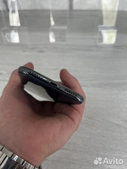iPhone X, 64 ГБ