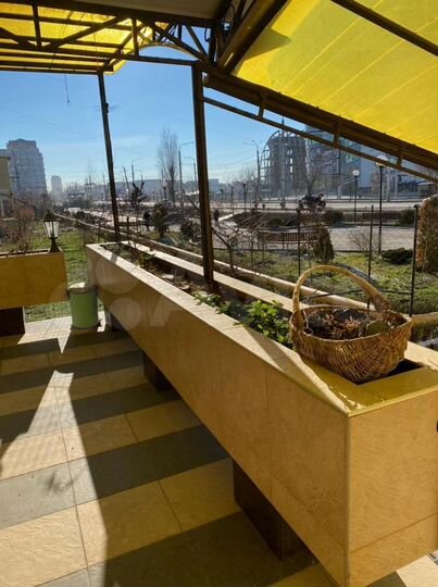 4-к. квартира, 129 м², 1/5 эт.