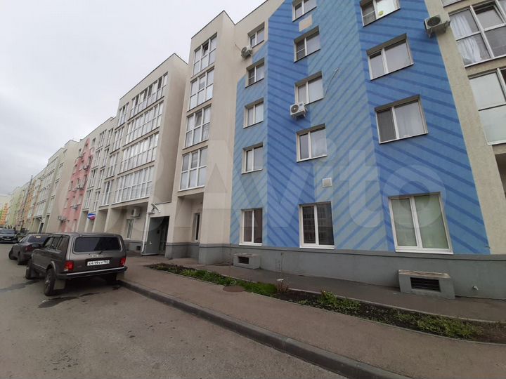 Торговая площадь, 65 м²