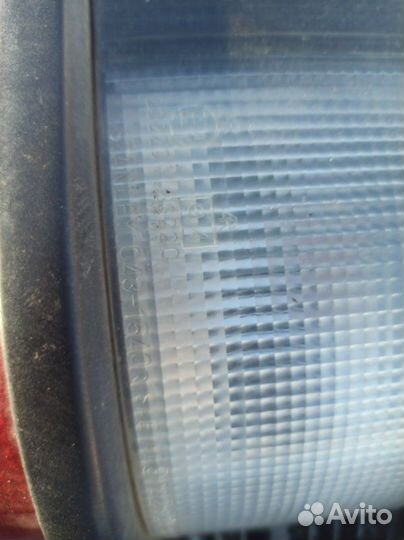 Фонарь задний левый Mitsubishi Pajero 2