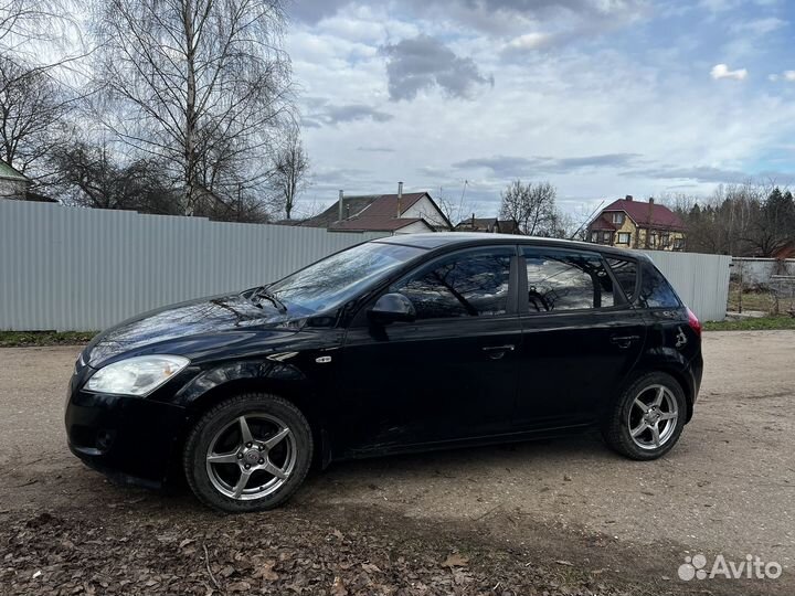 Kia Ceed 2.0 AT, 2008, 87 100 км