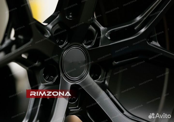 Кованые диски R22 на Audi RS6