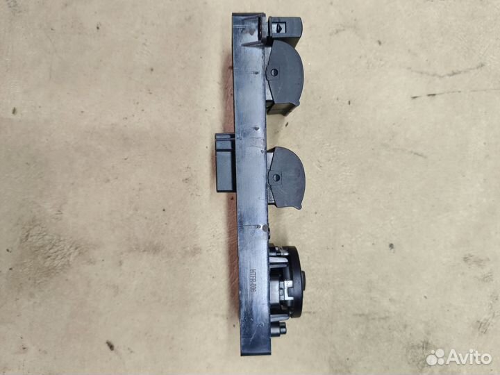 Блок стеклоподъёмников ford focus 2