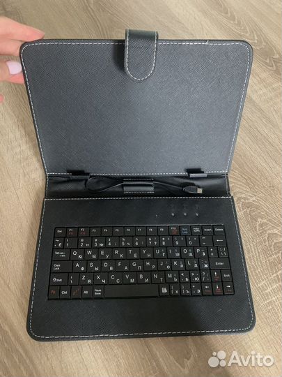 Чехол для планшета с клавиатурой