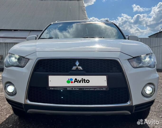 Mitsubishi Outlander 2.4 CVT, 2011, 270 918 км