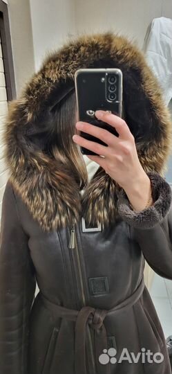 Дубленка натуральная женская с капюшоном