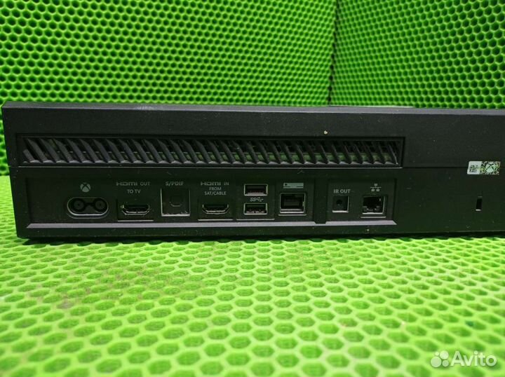 Игровая приставка Xbox One