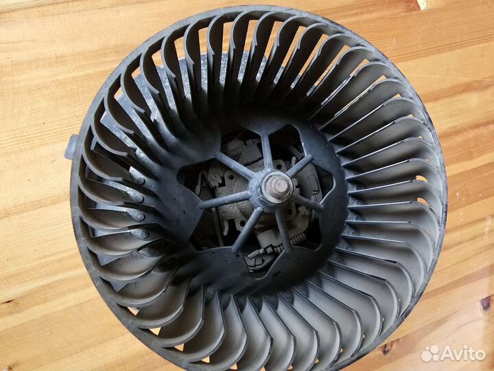 Моторчик отопителя на volkswagen passat b6