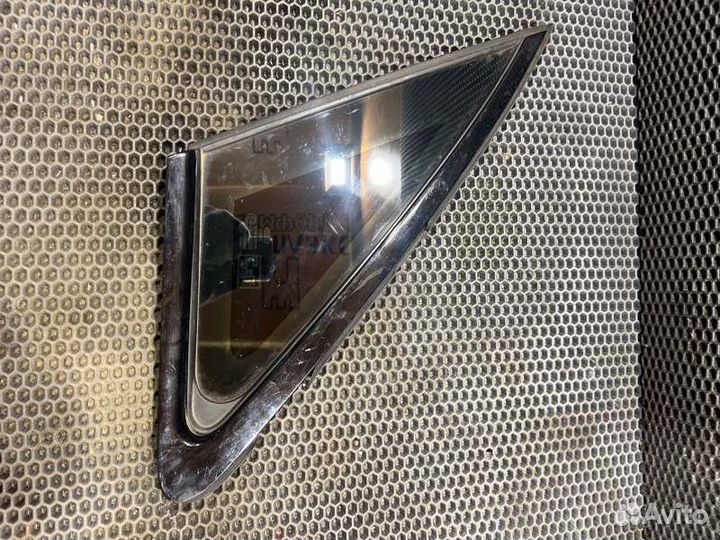Форточка задняя левая Audi A4 B9 DES 2.0 TDI 2017