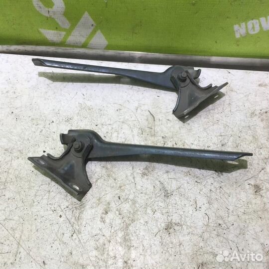 Петля капота Ауди 80 90 Б3