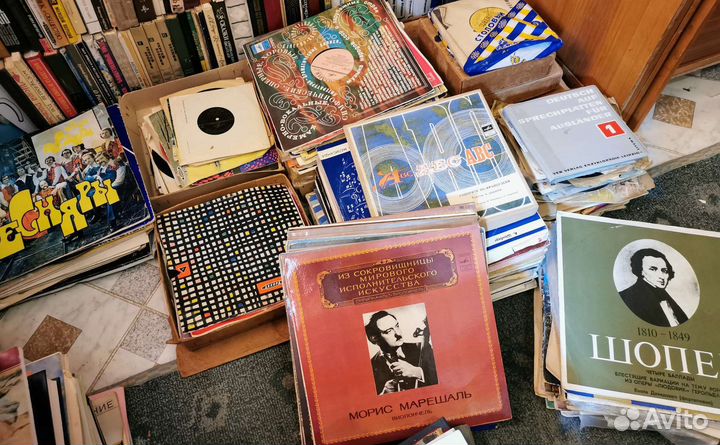 Виниловые пластинки очень много разных