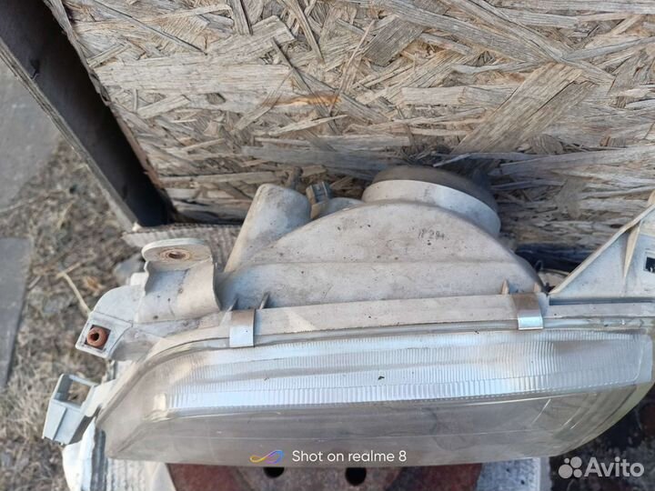 Фара Toyota Corona premio