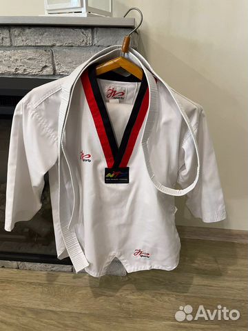 Форма для тхеквондо (добок)