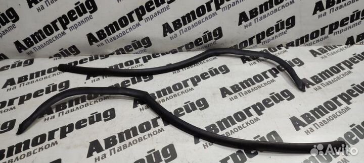 Уплотнение двери Porsche Cayenne 958 M48.02