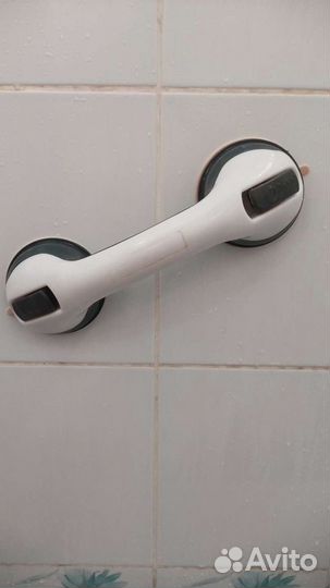 Ручка для ванной