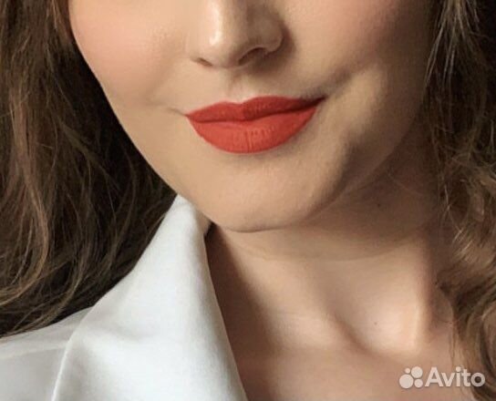 Красная помада матовая