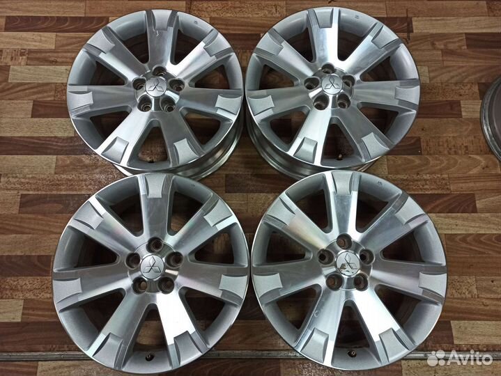 Диски Митсубиши 18 5х114,3 ET38 оригинал из Японии